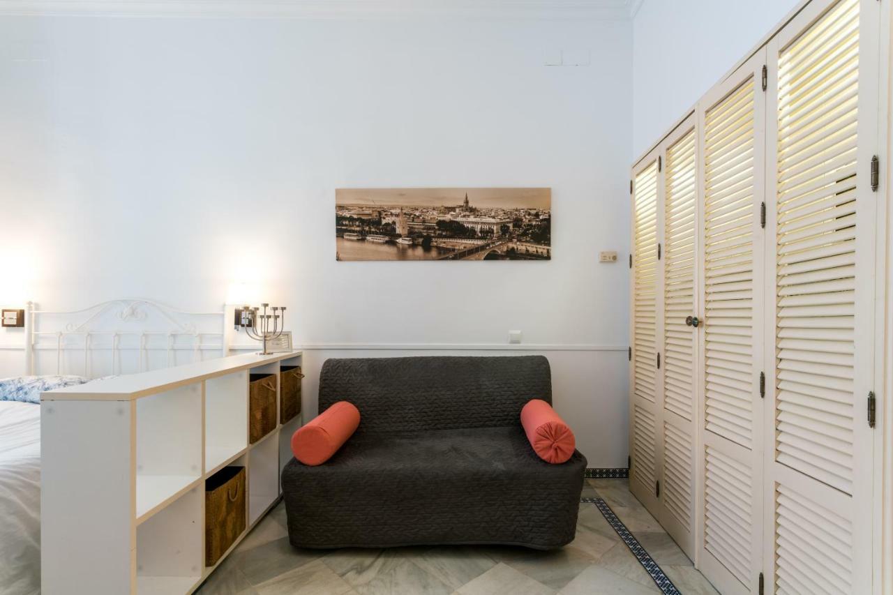 סביליה Holidays Isbilia Centro By Valcambre מראה חיצוני תמונה
