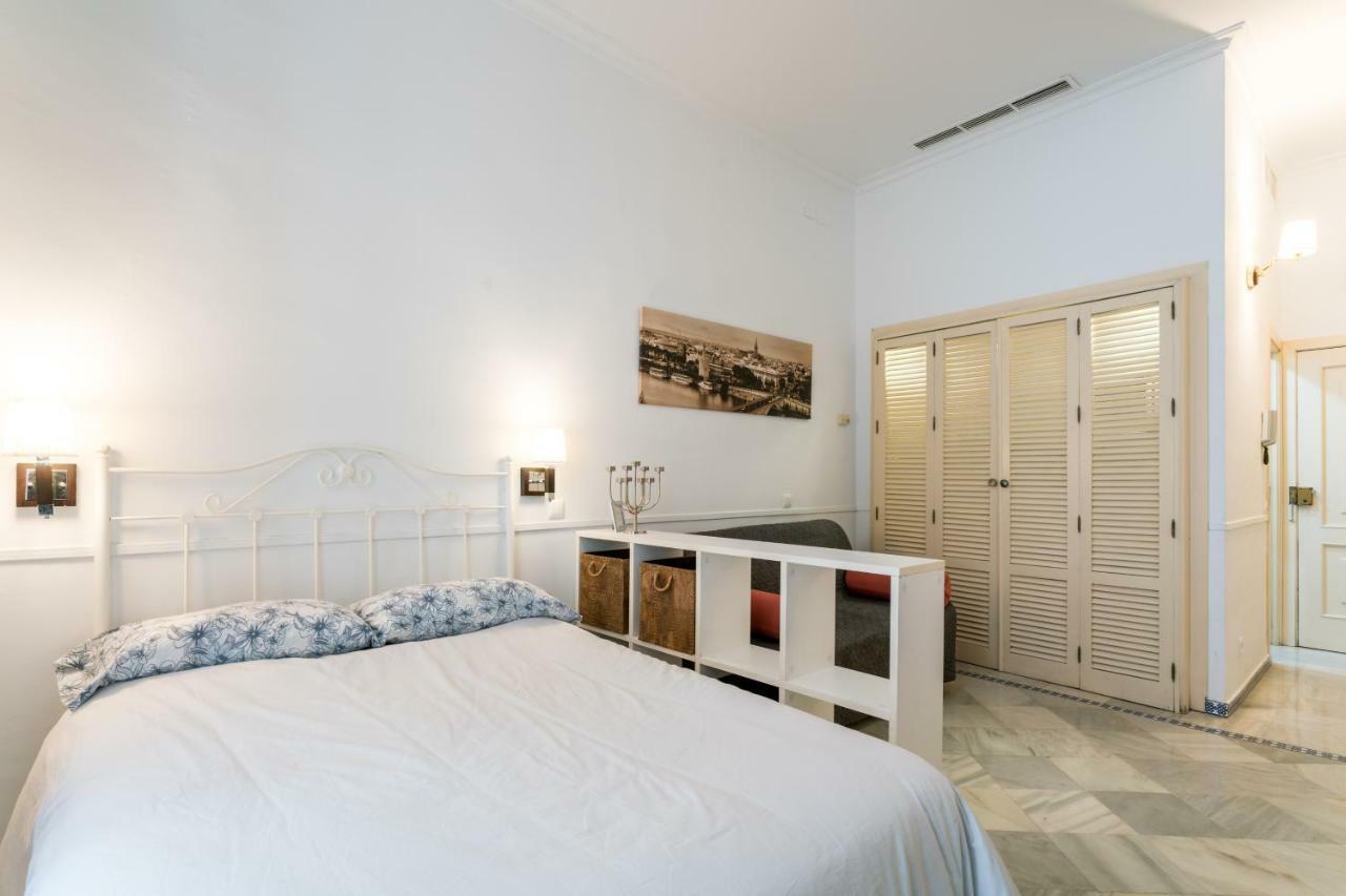 סביליה Holidays Isbilia Centro By Valcambre מראה חיצוני תמונה